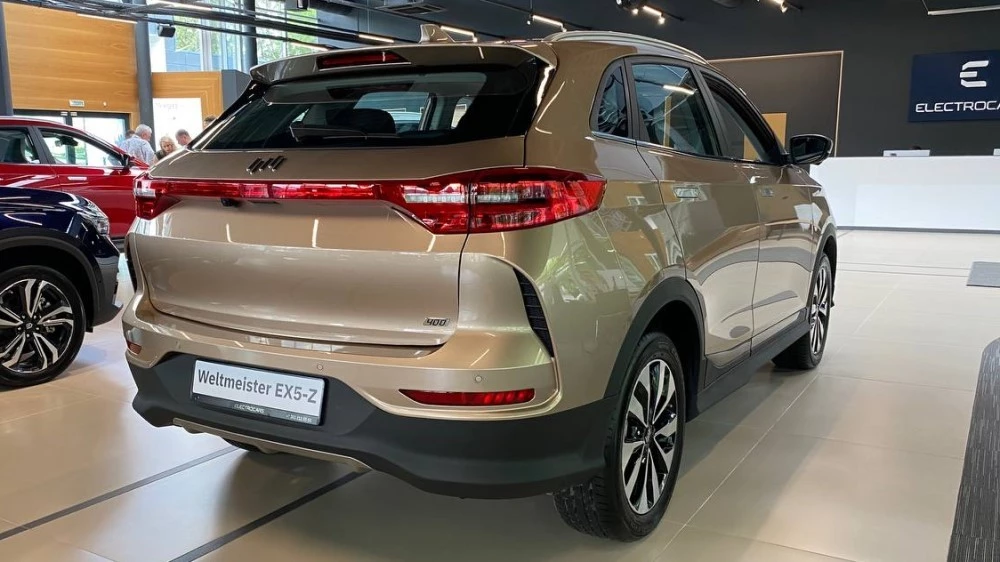 Weltmeister EX5-Z сзади