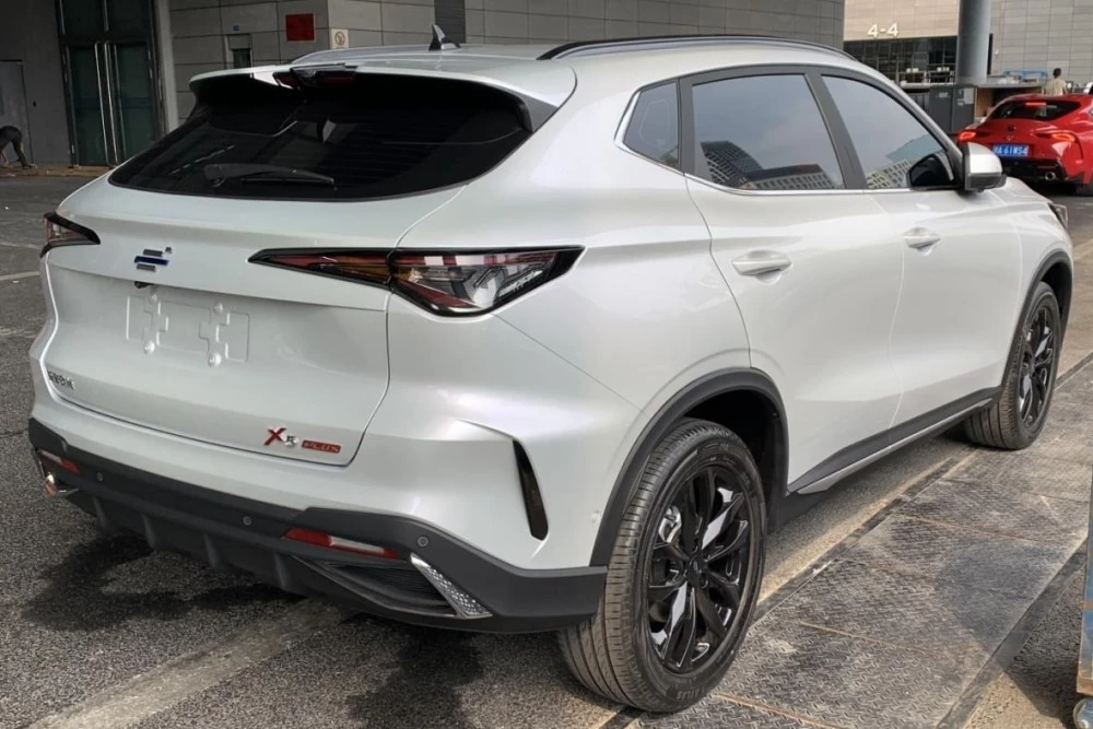 Changan Auchan X5 Plus в Чэнду