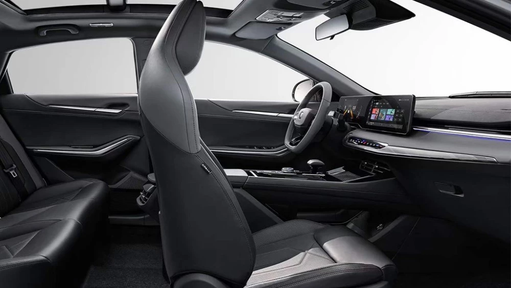 Changan Raeton Plus салон