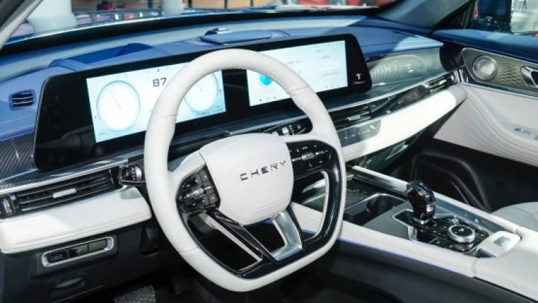 Chery Tiggo 7 Plus New Energy в Чэнду в Чэнду салон