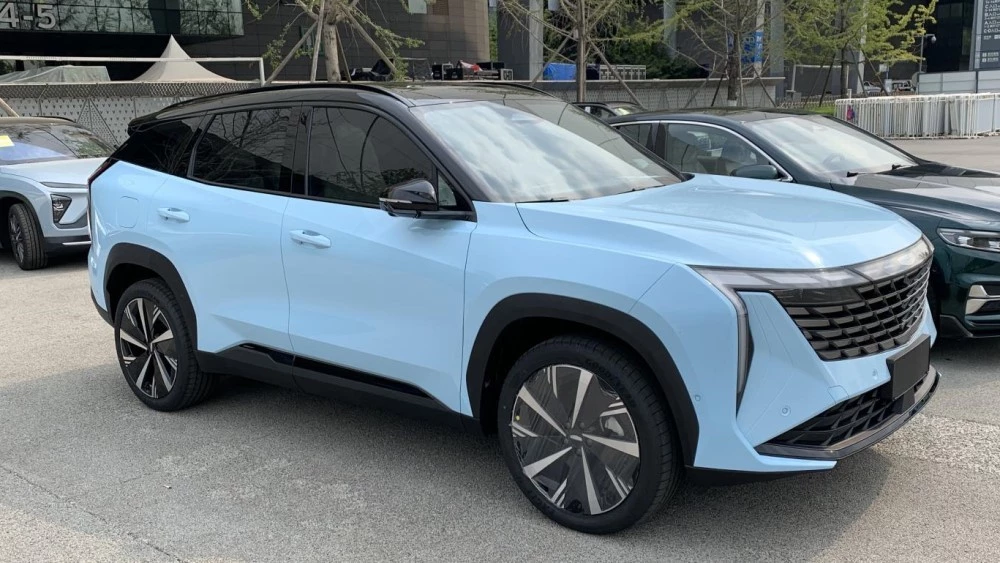 Geely Atlas L Чэнду