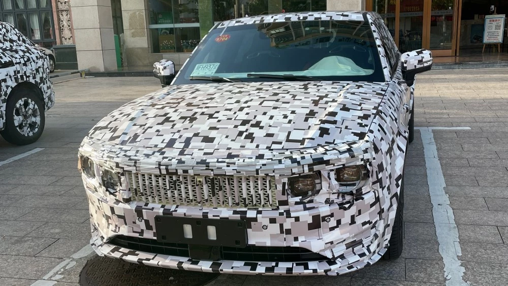 седан Great Wall Motors спереди