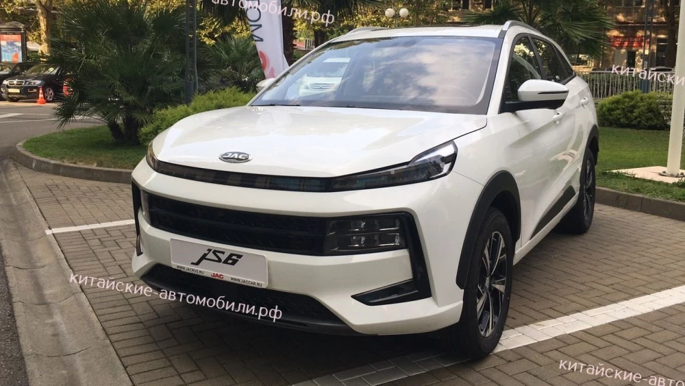 JAC JS6 спереди