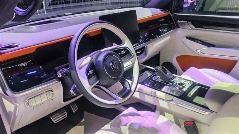 гибридный Tank 500 в Чэнду