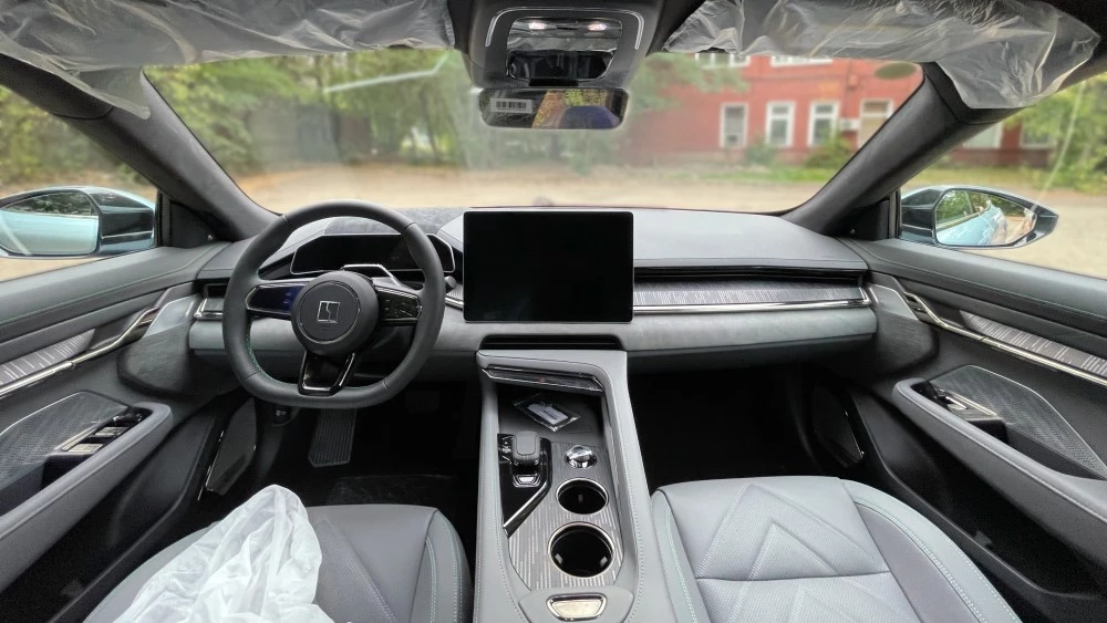 Zeekr 001 салон