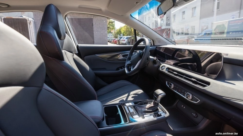 седан BAIC EU5 Plus в Беларуси салон