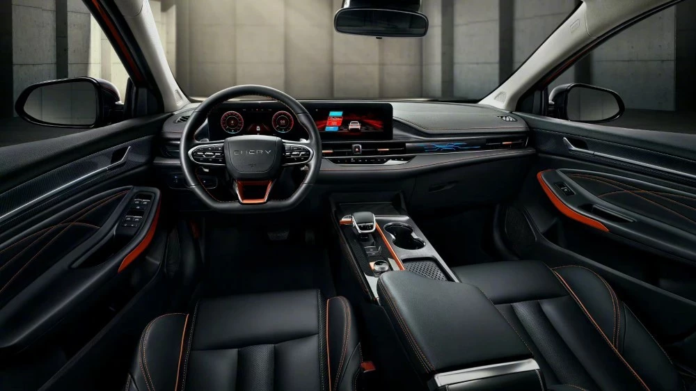 салон Chery Arizzo 5 GT