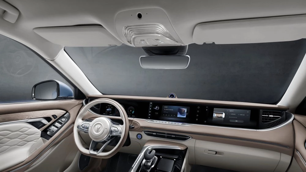 салон кроссовера Voyah Free