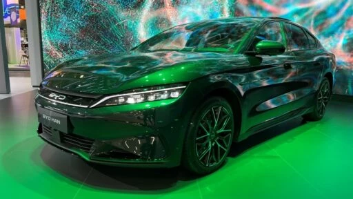 BYD Han в Париже