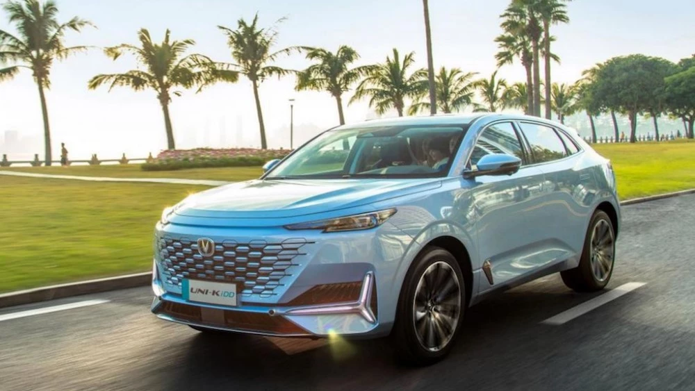 Changan обновит самый мощный и экономный кроссовер Uni-K. Что изменится Changan Uni-K iDD