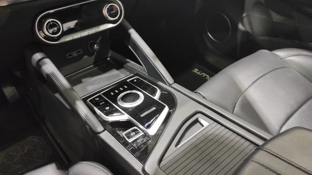 Evolute i-Joy салон