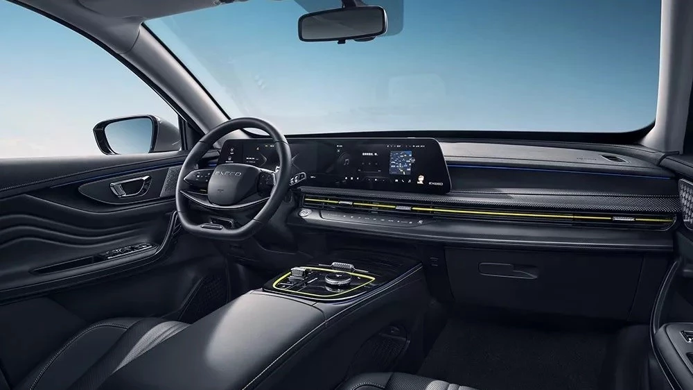 обновленный Exeed LX салон