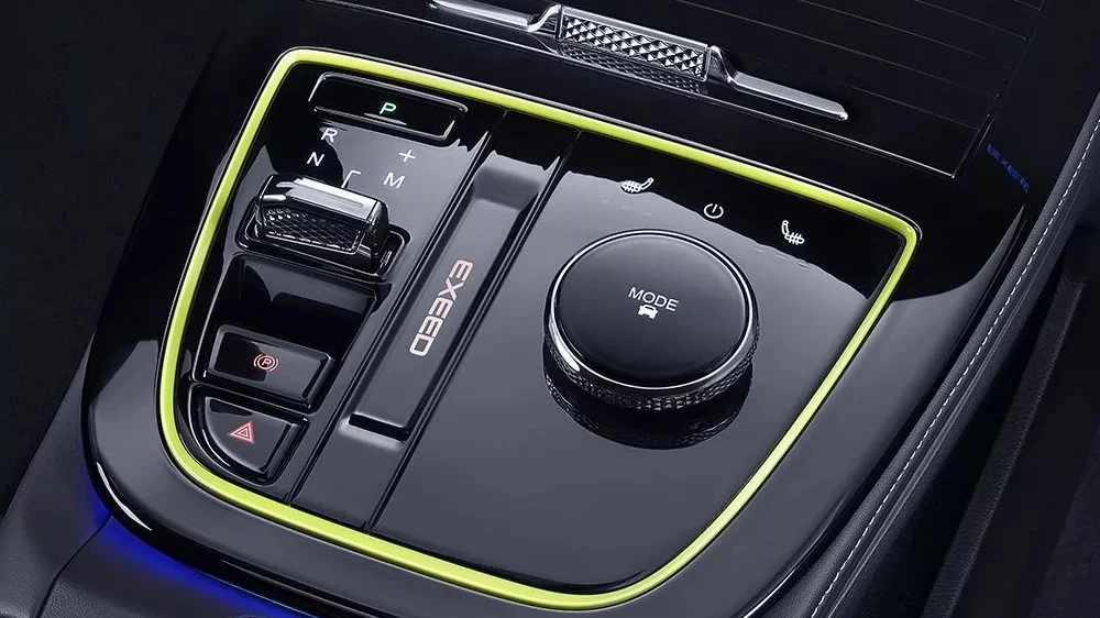 обновленный Exeed LX салон