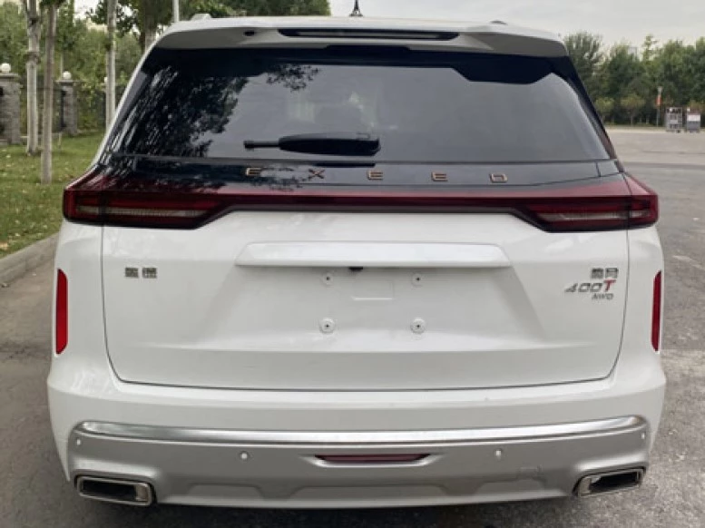 рестайлинг Exeed VX сзади