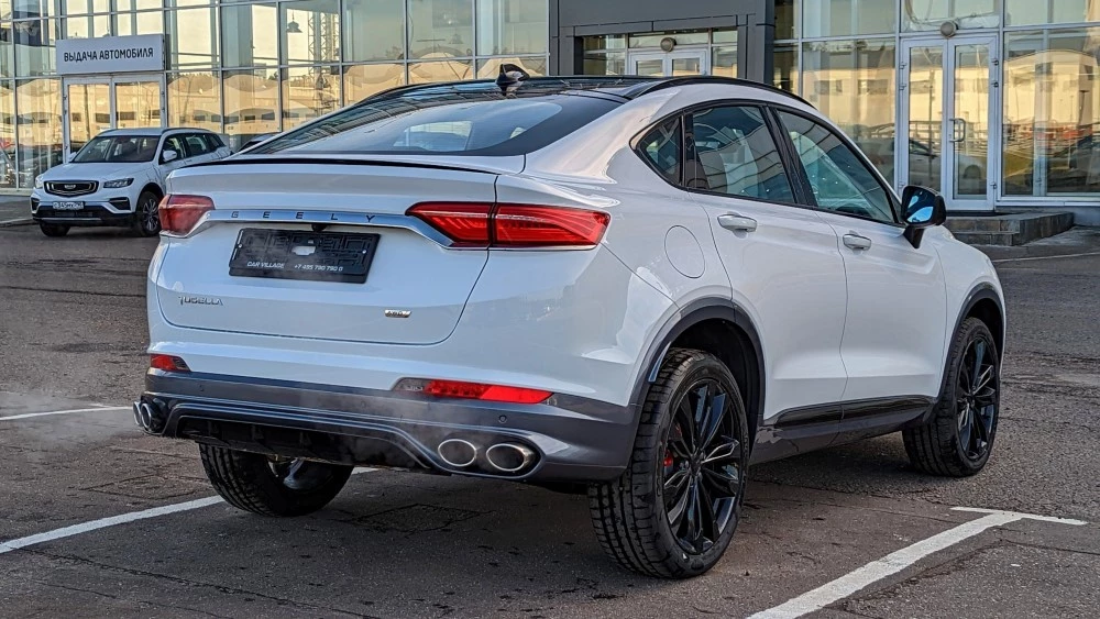 обновленный Geely Tugella