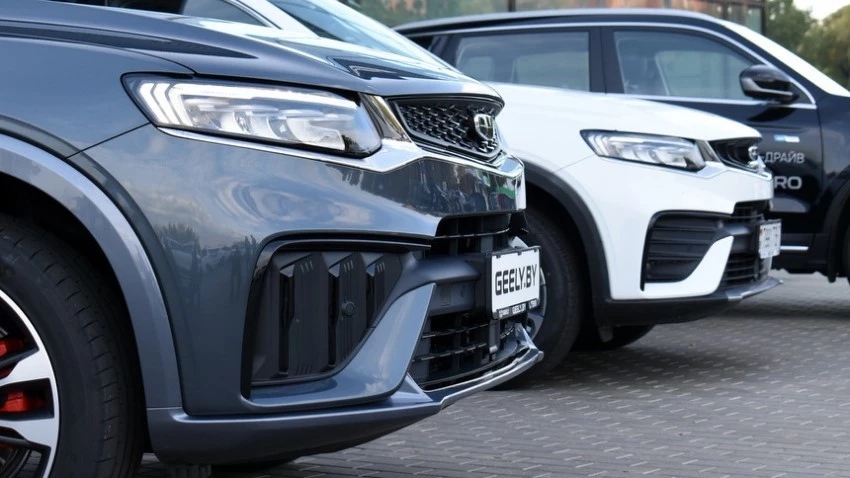 обновленный Geely Tugella перед