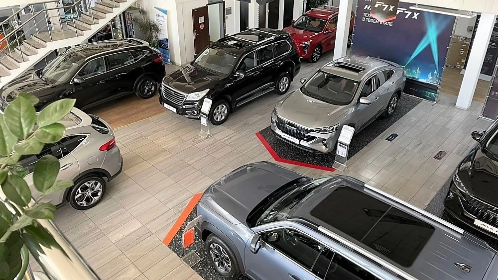 Какие популярные китайские автомобили можно купить дешевле, чем по прайсу. Эксперимент китайские автомобили цены