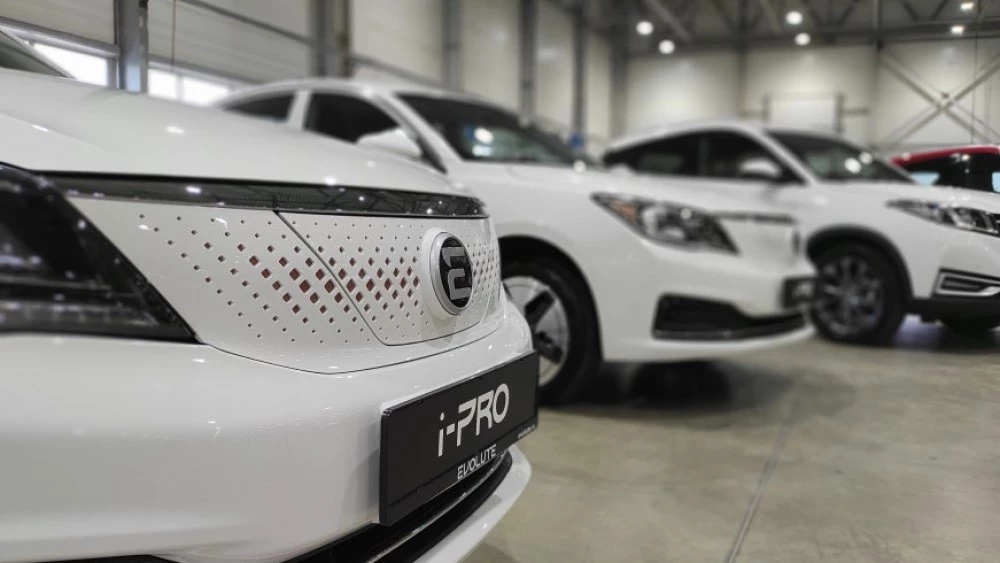 Теория Evolute. Как сейчас выглядит завод «Моторинвест» и что там происходит логотип Evolute