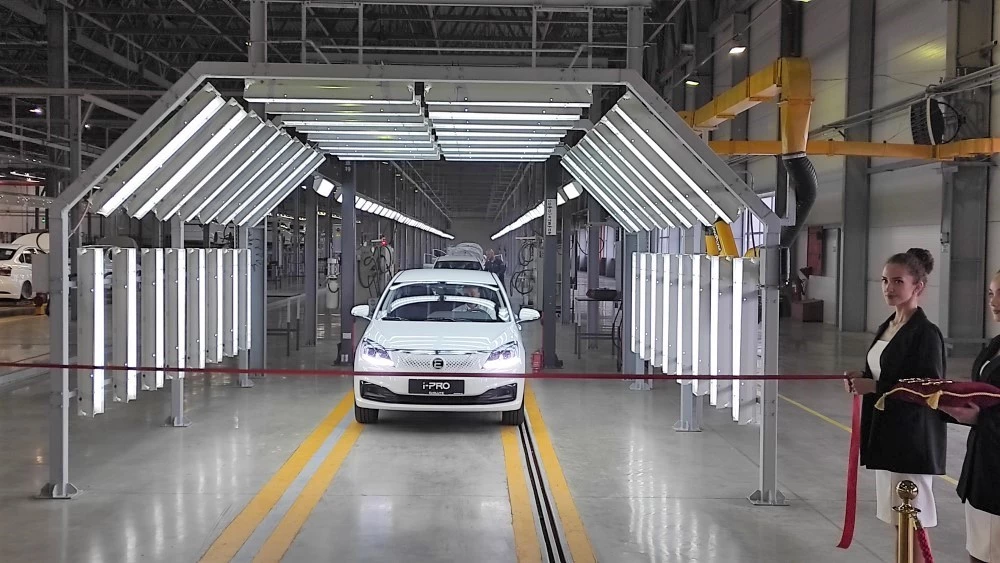 Теория Evolute. Как сейчас выглядит завод «Моторинвест» и что там происходит Evolute i-PRO завод «Моторинвест»