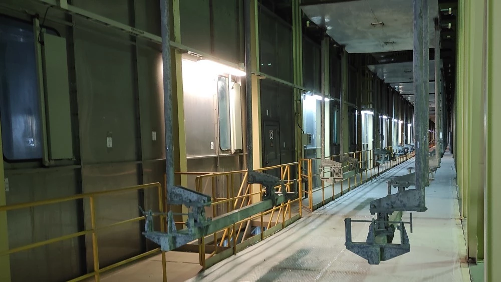 Теория Evolute. Как сейчас выглядит завод «Моторинвест» и что там происходит цех окраски завод «Моторинвест»