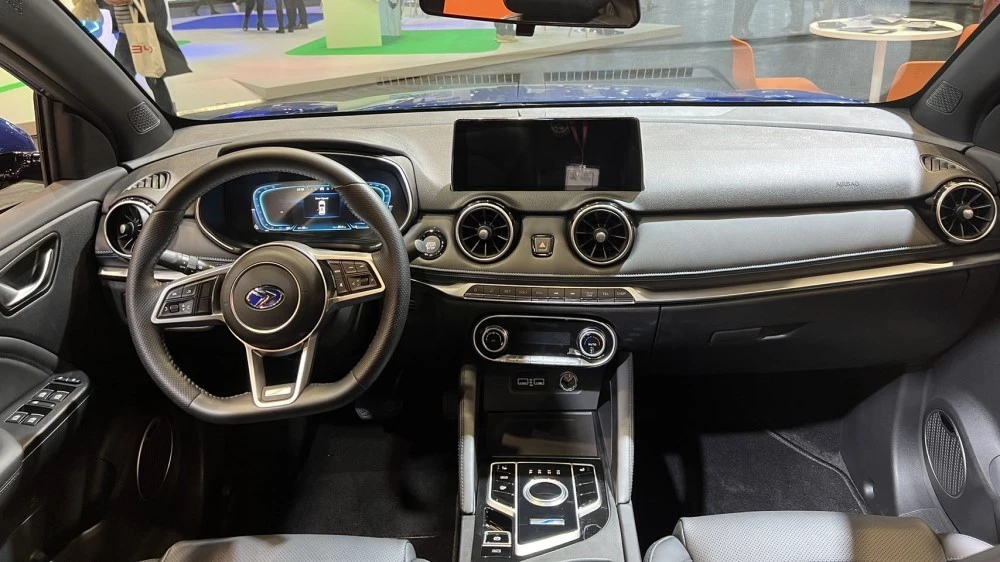 Seres 3 Париж салон