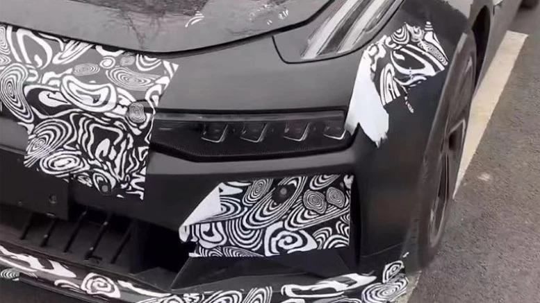 обновленный Zeekr 001