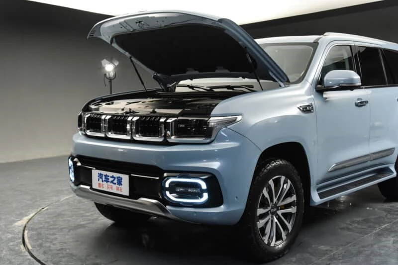 внедорожник Beijing BAIC BJ60 двигатель