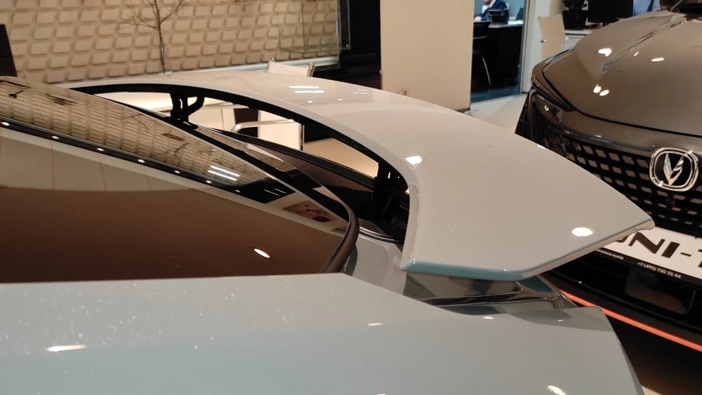 Changan Uni-V лифтбек спойлер