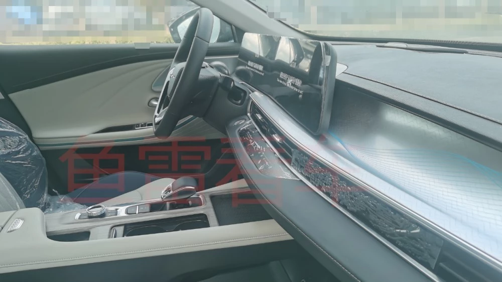 салон Chery Arrizo 8 2-литровый двигатель