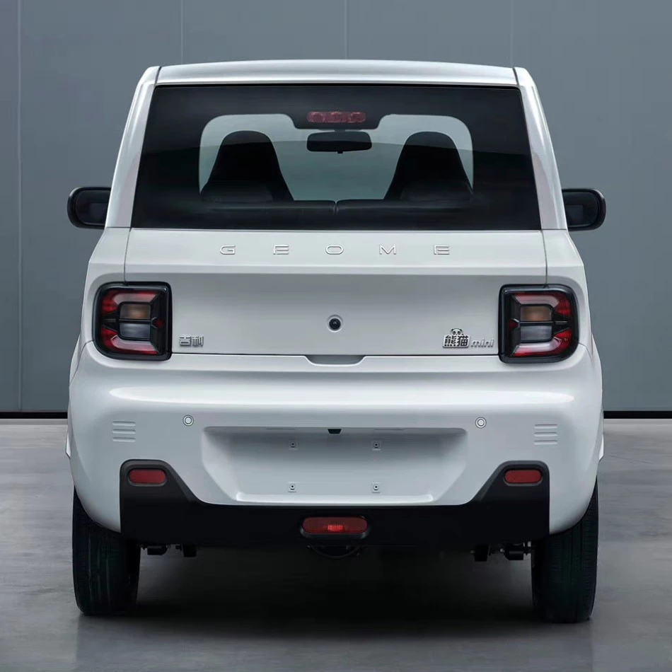 Geely Geometry Mini Panda сзади