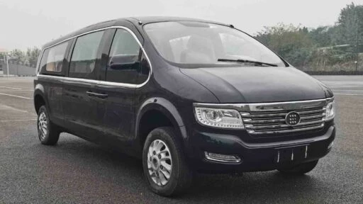 минивэн Dongfeng Xiaokang-Dexian T8 спереди