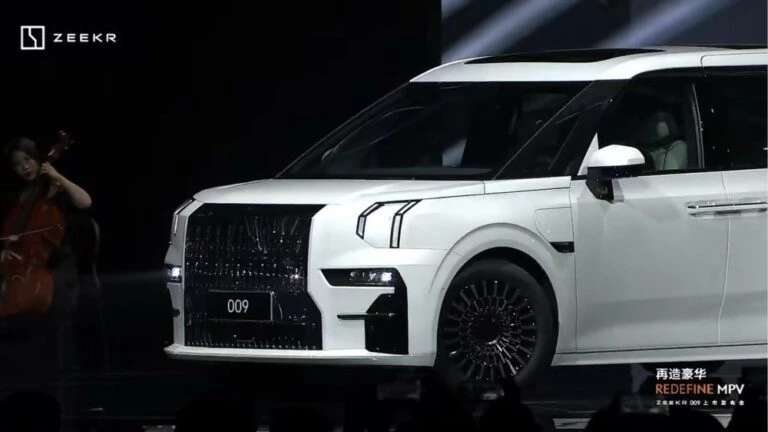 минивэн Zeekr 009