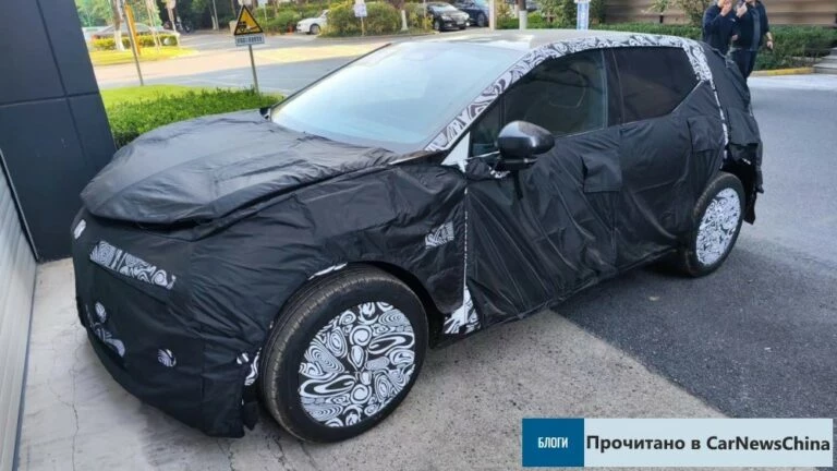 кроссовер Zeekr