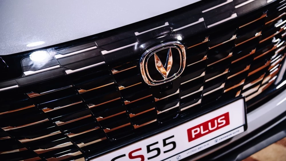 решетка кроссовера Changan CS55 Plus