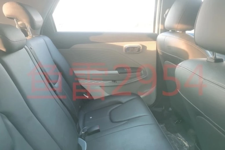 новое поколение Chery Tiggo 3x Plus салон