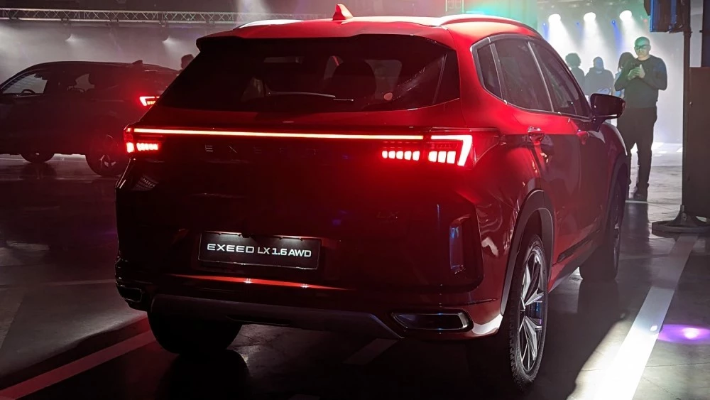 Exeed LX 1.6 AWD