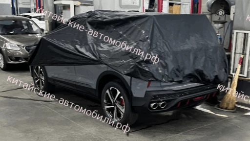 кроссовер Geely Coolray нового поколения в России