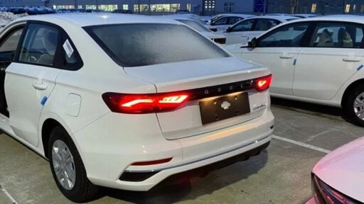 седаны Geely Emgrand 7 New на заводе «БелДжи» в Беларуси
