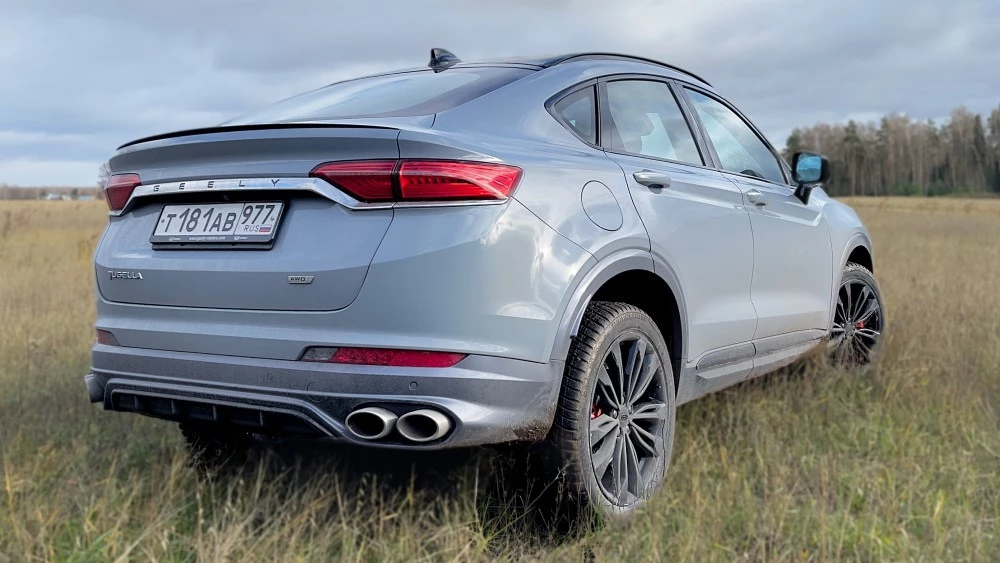 Geely Tugella рестайлинг сзади