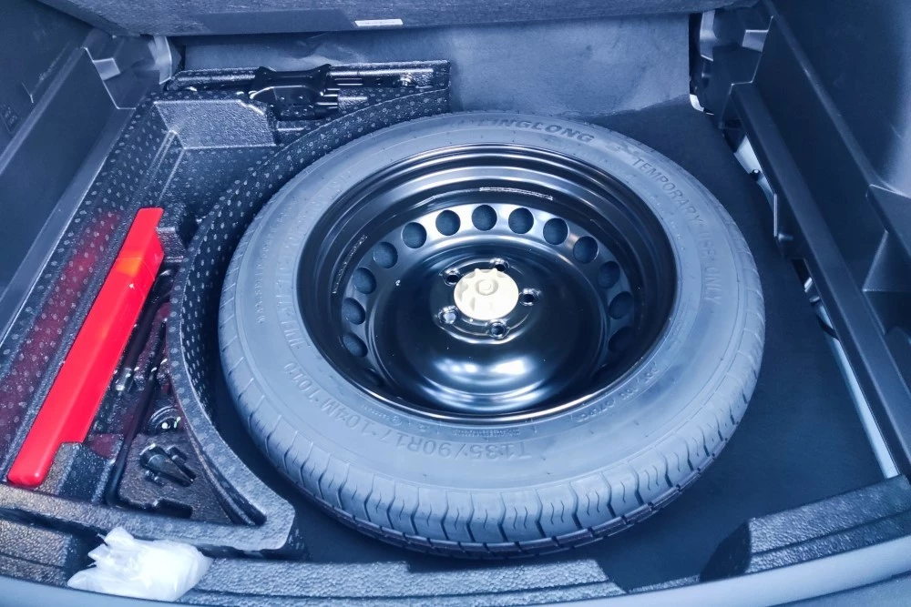 Haval H6 третьего поколения запасное колесо багажник