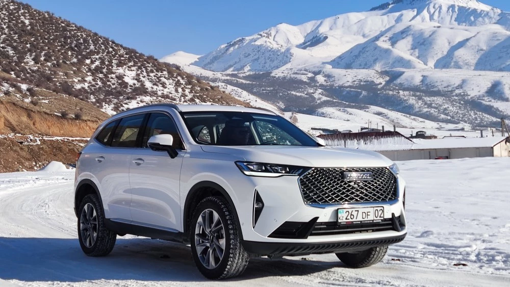 Haval H6 тест-драйв спереди сбоку Казахстан Алатау