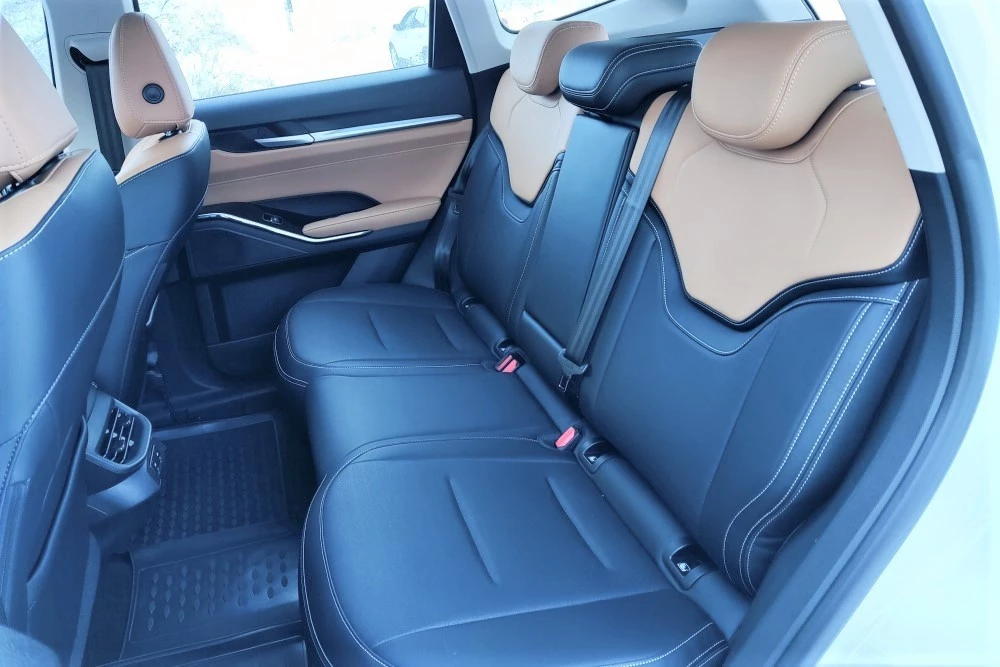 Haval H6 третьего поколения салон второй ряд