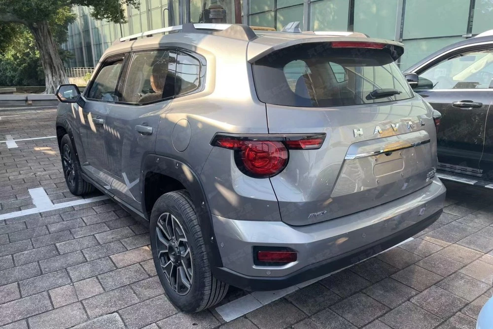 гибридный кроссовер Haval H-Dog Гуанчжоу 2022 сбоку сзади