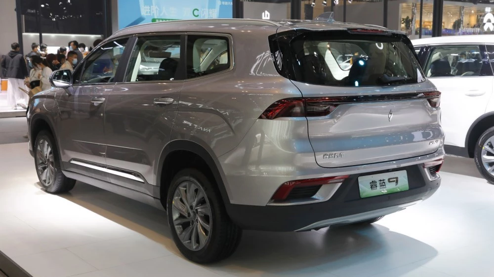 Livan RL9 сзади сбоку