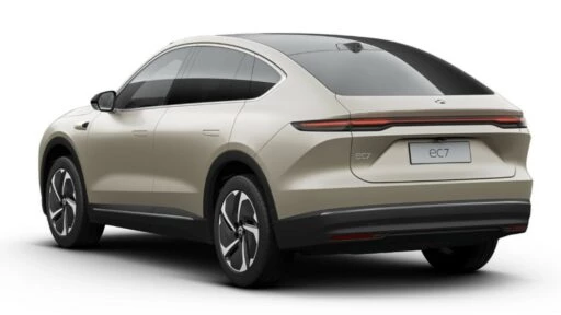 Nio EC7 кросс-купе сзади сбоку