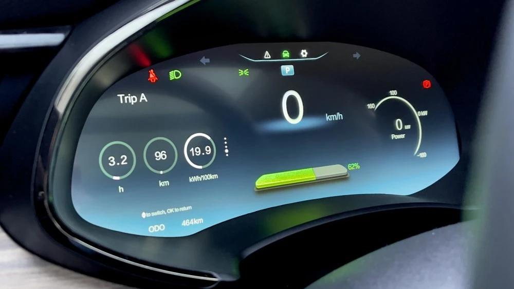 Skywell ET5 салон приборная панель