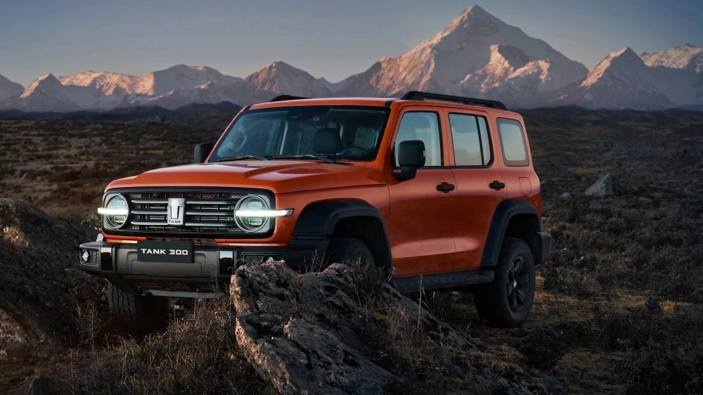 В России официально представили бренд Tank. Где и когда можно будет купить новинки внедорожник Tank 300