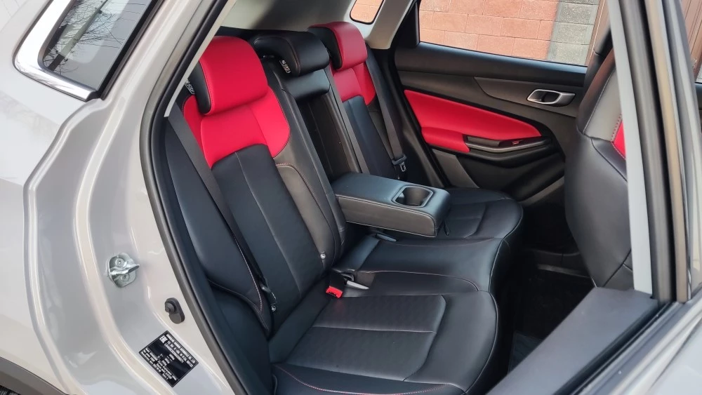 Changan CS55 Plus тест-драйв салон второй ряда