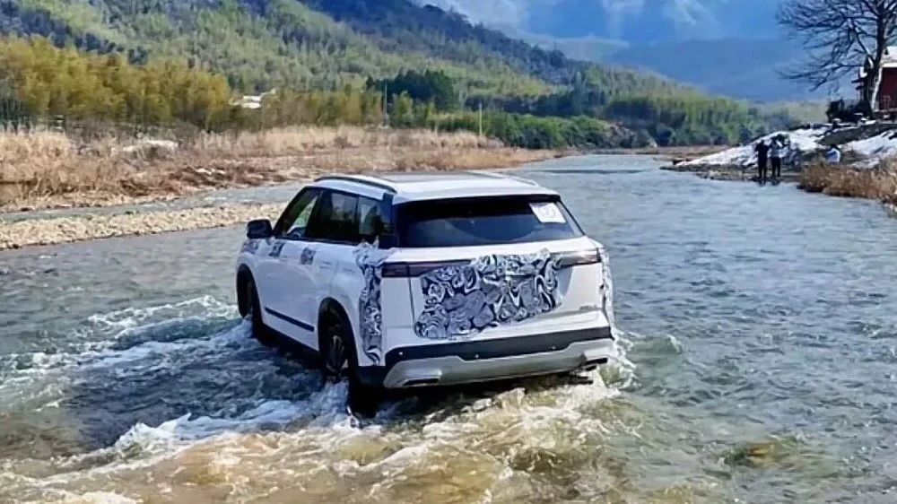 полноприводная версия кроссовера Chery T1EJ