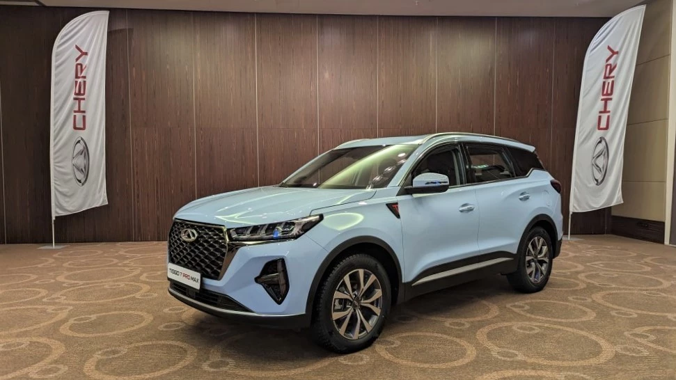 Chery Tiggo 7 Pro Max экстерьер сбоку спереди